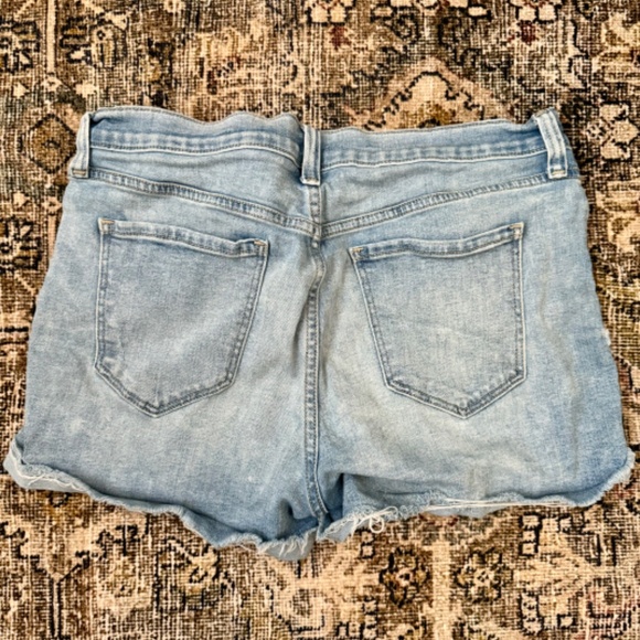 Old Navy Boyfriend Short - Picture 3 of 4